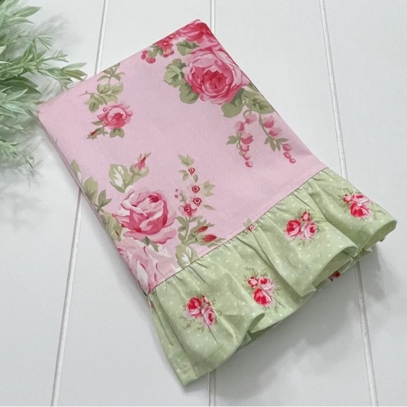 Shabby Chic Cottage Roses Farmhouse Decorative Tea Dish Towel and Pot Holder Set - Picture 2 of 9